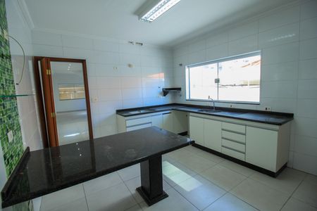 Casa para alugar com 182m², 3 quartos e 2 vagas Casa para alugar com 182m², 3 quartos e 2 vagasCozinha