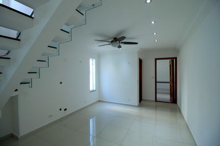 Casa para alugar com 182m², 3 quartos e 2 vagas Casa para alugar com 182m², 3 quartos e 2 vagasSala