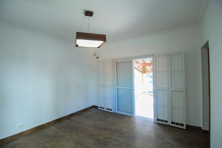 Casa para alugar com 182m², 3 quartos e 2 vagas Casa para alugar com 182m², 3 quartos e 2 vagasSuíte