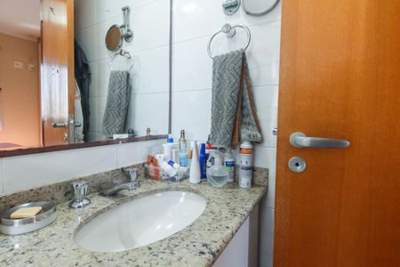 Apartamento à venda com 79m², 3 quartos e 2 vagasBanheiro Suíte
