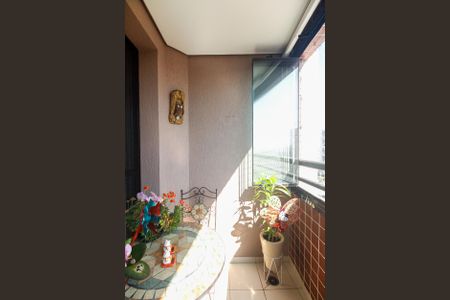 Apartamento à venda com 79m², 3 quartos e 2 vagasVaranda