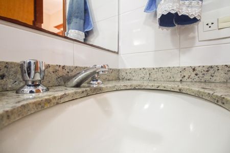 Apartamento à venda com 79m², 3 quartos e 2 vagasBanheiro Social