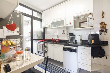 Apartamento à venda com 79m², 3 quartos e 2 vagasCozinha