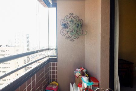 Apartamento à venda com 79m², 3 quartos e 2 vagasVaranda