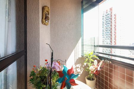 Apartamento à venda com 79m², 3 quartos e 2 vagasVaranda