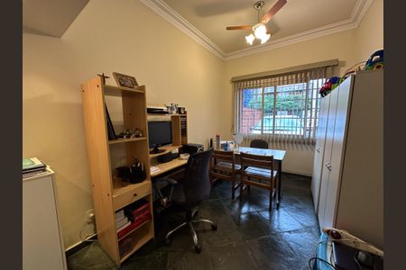 Casa à venda com 218m², 3 quartos e 2 vagas Casa à venda com 218m², 3 quartos e 2 vagasSala 2