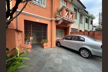 Casa à venda com 218m², 3 quartos e 2 vagas Casa à venda com 218m², 3 quartos e 2 vagasGaragem