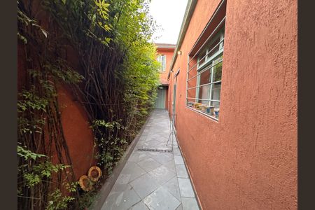 Casa à venda com 218m², 3 quartos e 2 vagas Casa à venda com 218m², 3 quartos e 2 vagasQuintal