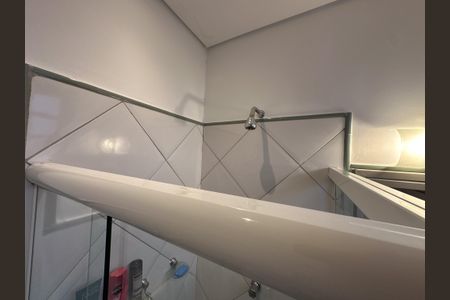 Casa à venda com 218m², 3 quartos e 2 vagas Casa à venda com 218m², 3 quartos e 2 vagasBanheiro Suíte 3