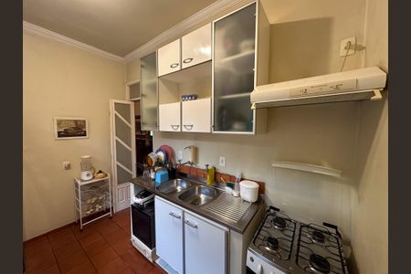 Casa à venda com 218m², 3 quartos e 2 vagas Casa à venda com 218m², 3 quartos e 2 vagasCozinha