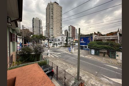 Casa à venda com 218m², 3 quartos e 2 vagas Casa à venda com 218m², 3 quartos e 2 vagasVaranda Quarto 1