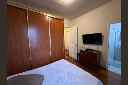 Casa à venda com 218m², 3 quartos e 2 vagas Casa à venda com 218m², 3 quartos e 2 vagasSuíte 3