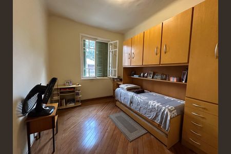 Casa à venda com 218m², 3 quartos e 2 vagas Casa à venda com 218m², 3 quartos e 2 vagasQuarto 2