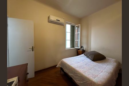 Casa à venda com 218m², 3 quartos e 2 vagas Casa à venda com 218m², 3 quartos e 2 vagasSuíte 3