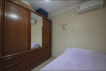 Quarto de casa para alugar com 2 quartos, 8m² em Bento Ribeiro, Rio de Janeiro