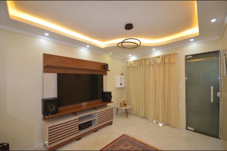 Sala de casa para alugar com 2 quartos, 8m² em Bento Ribeiro, Rio de Janeiro