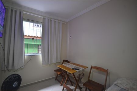 Suíte de casa para alugar com 2 quartos, 8m² em Bento Ribeiro, Rio de Janeiro