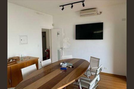 Casa à venda com 3 quartos, 253m² em Chácara Santo Antônio (Zona Sul), São Paulo