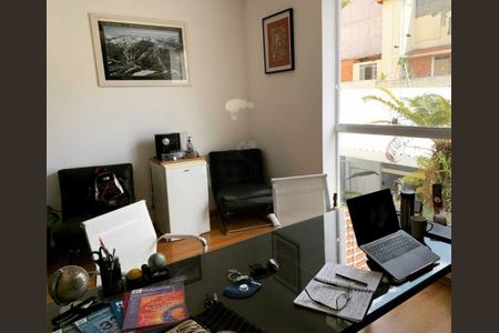 Casa à venda com 3 quartos, 253m² em Chácara Santo Antônio (Zona Sul), São Paulo