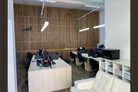 Casa à venda com 3 quartos, 253m² em Chácara Santo Antônio (Zona Sul), São Paulo