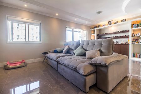 Sala de TV de apartamento à venda com 3 quartos, 139m² em Tamboré, Santana de Parnaíba