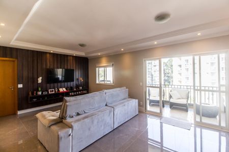 Sala de TV de apartamento à venda com 3 quartos, 139m² em Tamboré, Santana de Parnaíba