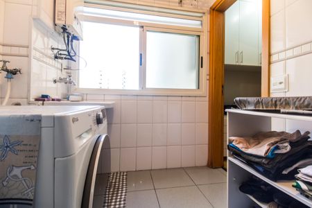 Apartamento à venda com 139m², 3 quartos e 2 vagas Apartamento à venda com 139m², 3 quartos e 2 vagasÁrea de Serviço