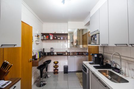 Apartamento à venda com 139m², 3 quartos e 2 vagas Apartamento à venda com 139m², 3 quartos e 2 vagasCozinha