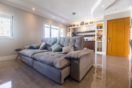 Apartamento à venda com 139m², 3 quartos e 2 vagas Apartamento à venda com 139m², 3 quartos e 2 vagasSala de TV