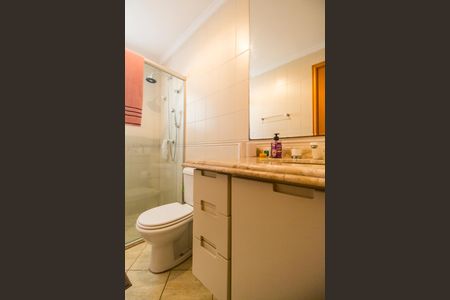 Apartamento à venda com 139m², 3 quartos e 2 vagas Apartamento à venda com 139m², 3 quartos e 2 vagasBanheiro da Suíte 2