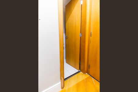 Apartamento à venda com 139m², 3 quartos e 2 vagas Apartamento à venda com 139m², 3 quartos e 2 vagasQuarto de Serviço