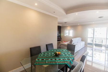 Apartamento à venda com 139m², 3 quartos e 2 vagas Apartamento à venda com 139m², 3 quartos e 2 vagasSala de Jantar