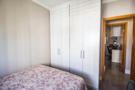 Apartamento à venda com 139m², 3 quartos e 2 vagas Apartamento à venda com 139m², 3 quartos e 2 vagasSuíte 3