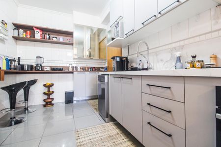 Apartamento à venda com 139m², 3 quartos e 2 vagas Apartamento à venda com 139m², 3 quartos e 2 vagasCozinha