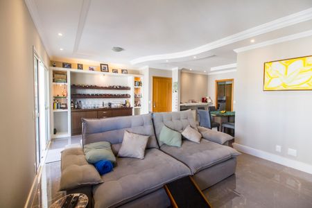 Apartamento à venda com 139m², 3 quartos e 2 vagas Apartamento à venda com 139m², 3 quartos e 2 vagasSala de TV