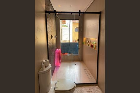 Casa à venda com 3 quartos, 140m² em Vila Cordeiro, São Paulo