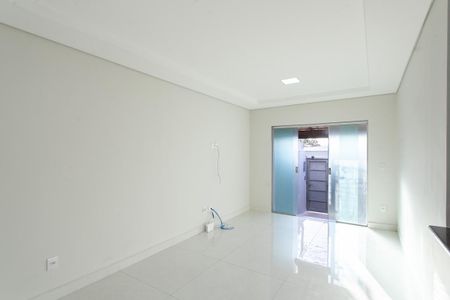 Casa para alugar com 110m², 3 quartos e 1 vagaSala