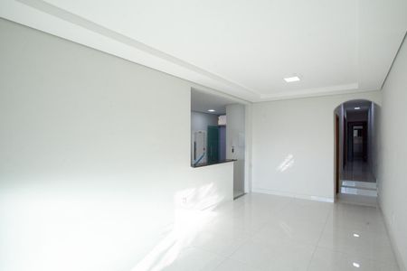 Casa para alugar com 110m², 3 quartos e 1 vagaSala