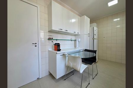 Apartamento à venda com 156m², 3 quartos e 2 vagasCozinha