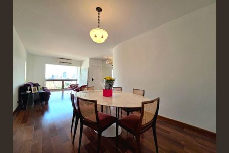 Apartamento à venda com 156m², 3 quartos e 2 vagasSala