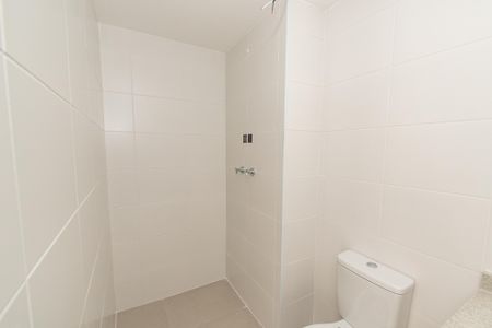 Apartamento à venda com 142m², 3 quartos e 2 vagasBanheiro da suíte 3