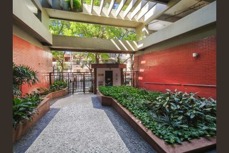 Apartamento à venda com 149m², 3 quartos e 2 vagasFachada e portaria