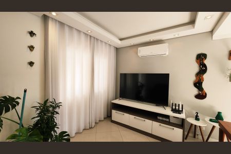 Casa de condomínio à venda com 125m², 3 quartos e 2 vagas Casa de condomínio à venda com 125m², 3 quartos e 2 vagasSala