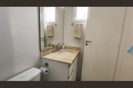 Casa de condomínio à venda com 125m², 3 quartos e 2 vagas Casa de condomínio à venda com 125m², 3 quartos e 2 vagasBanheiro da Suíte