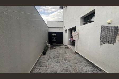 Casa à venda com 1000m², 5 quartos e 6 vagas Casa à venda com 1000m², 5 quartos e 6 vagasÁrea comum