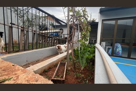 Casa à venda com 1000m², 5 quartos e 6 vagas Casa à venda com 1000m², 5 quartos e 6 vagasÁrea comum