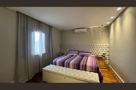 Casa à venda com 1000m², 5 quartos e 6 vagas Casa à venda com 1000m², 5 quartos e 6 vagasSuíte 2