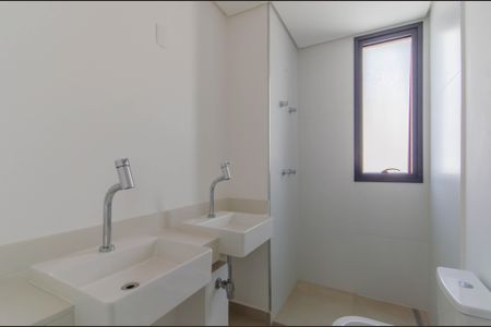 Apartamento à venda com 154m², 3 quartos e 2 vagasBanheiro da Suíte 2