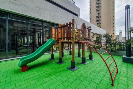 Apartamento à venda com 154m², 3 quartos e 2 vagasÁrea comum - Playground