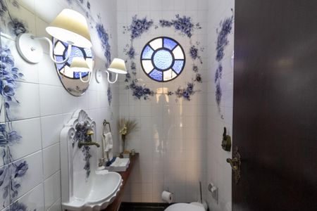 Casa à venda com 450m², 5 quartos e 4 vagasLavabo